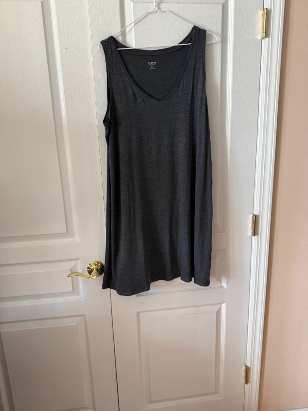 ALFANI INTIMATES Ultra Soft V-Neck Nightgown/Nightshirt Gray XL NWT Orig.$39.50